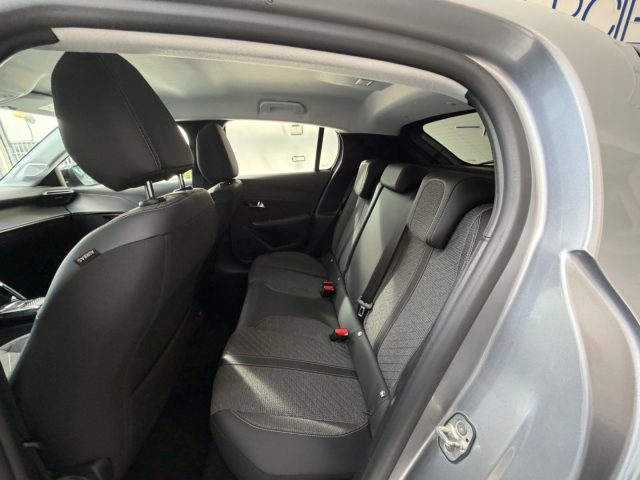 PEUGEOT 208 usata, con Vetri oscurati