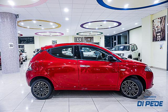 LANCIA Ypsilon usata, con ESP
