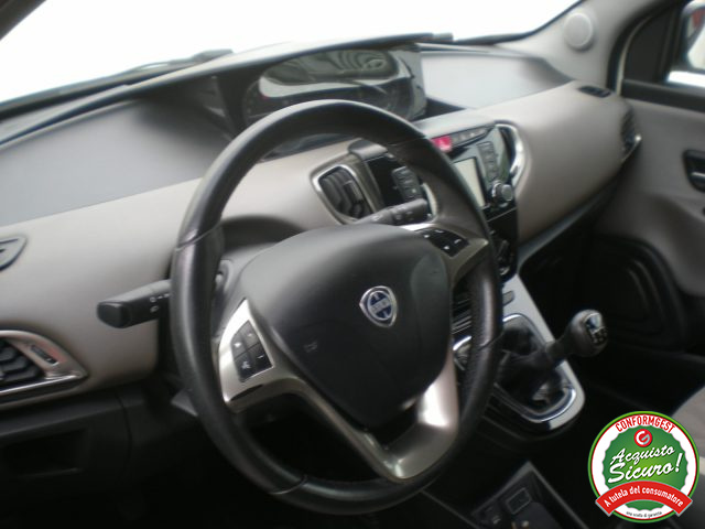 LANCIA Ypsilon usata, con Sensori di parcheggio posteriori