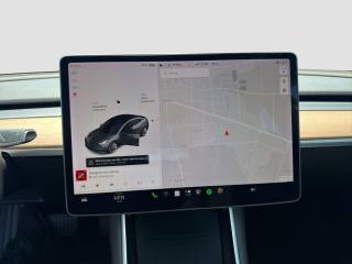 TESLA Model 3 usata 17