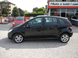 MERCEDES-BENZ B 180 usata, con Airbag