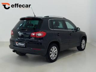 VOLKSWAGEN Tiguan usata, con Autoradio