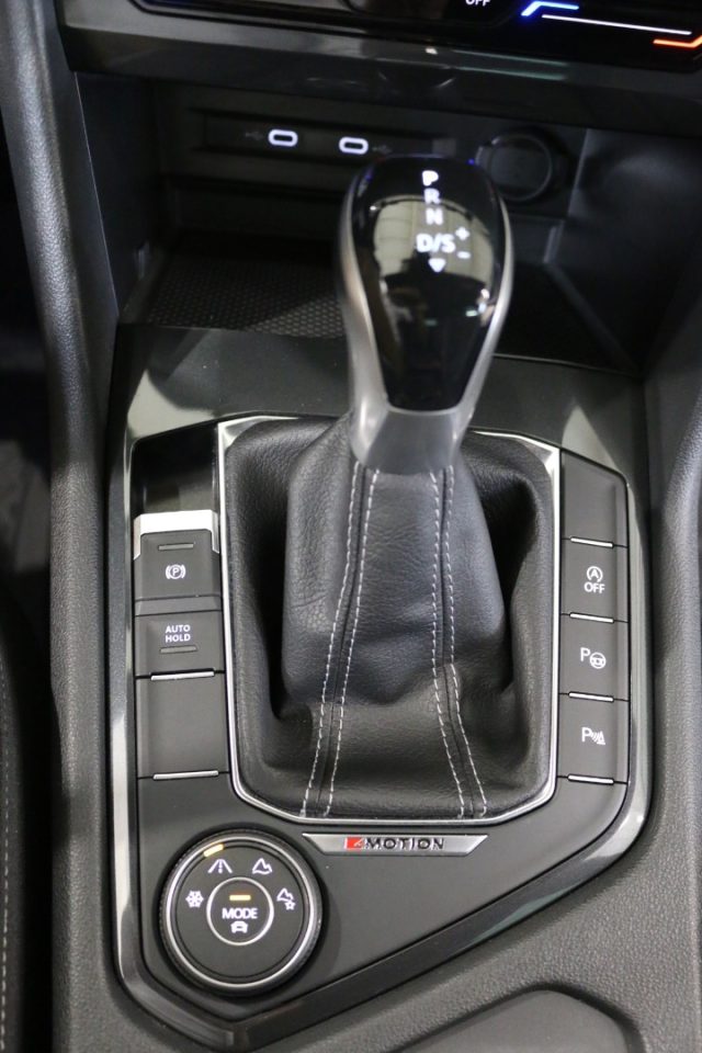 VOLKSWAGEN Tiguan usata, con Sedile posteriore sdoppiato