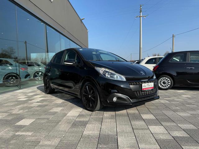 PEUGEOT 208 usata, con Airbag