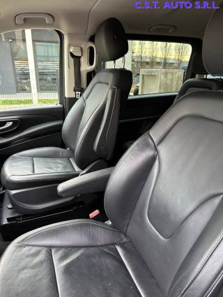 MERCEDES-BENZ V 220 usata, con Climatizzatore