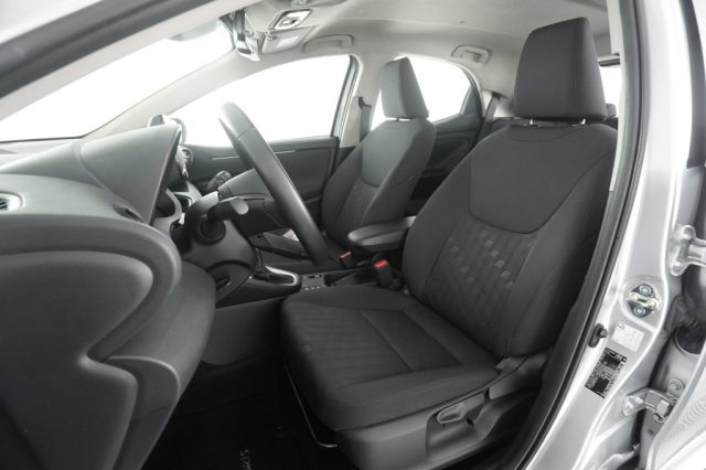 TOYOTA Yaris usata 2