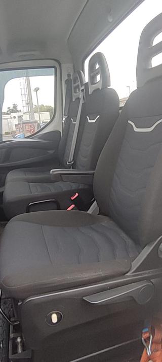 IVECO Daily usata 13