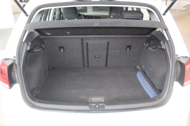 VOLKSWAGEN Golf usata, con Climatizzatore