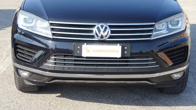 VOLKSWAGEN Touareg usata, con Autoradio digitale