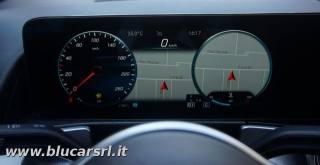 MERCEDES-BENZ GLB 200 usata, con Controllo elettronico della corsia