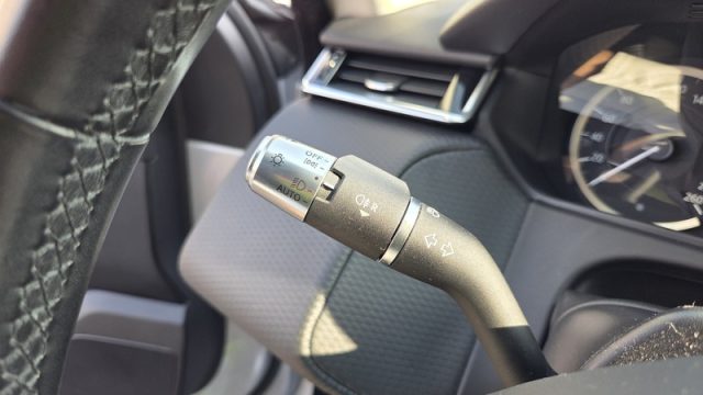 LAND ROVER Range Rover Velar usata, con Volante in pelle