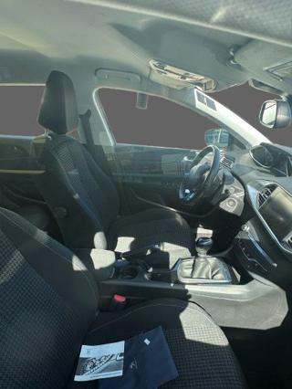 PEUGEOT 308 usata, con Airbag