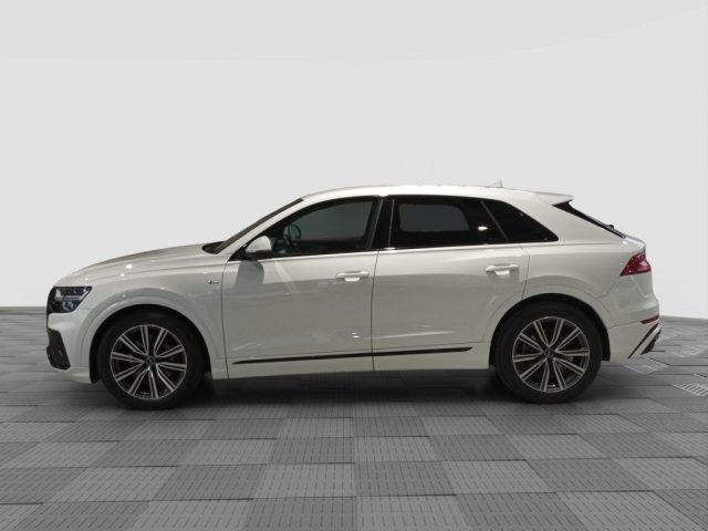 AUDI Q8 usata 1