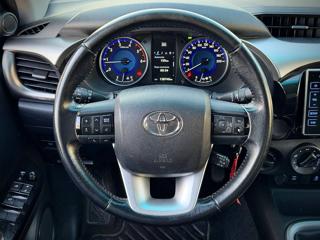 TOYOTA Hilux usata, con Sedile posteriore sdoppiato