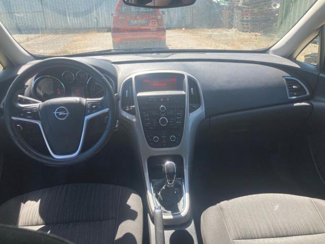 OPEL Astra usata, con Sedile posteriore sdoppiato