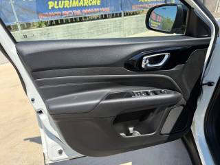 JEEP Compass usata, con Sedile posteriore sdoppiato