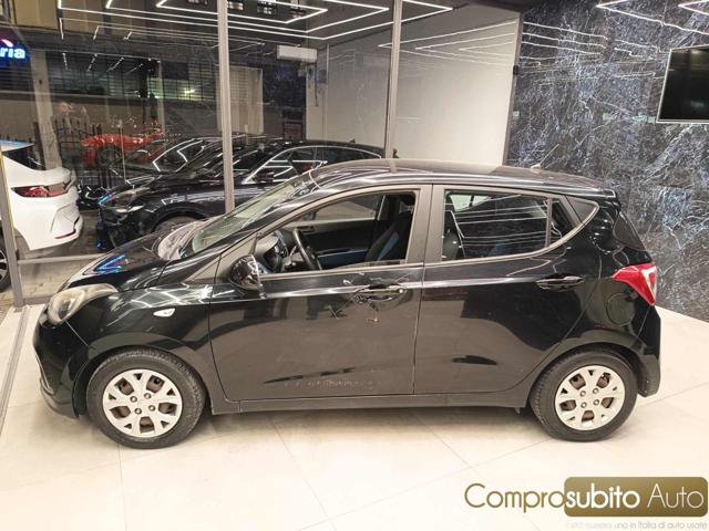 HYUNDAI i10 usata, con Autoradio