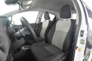 TOYOTA Yaris usata 2