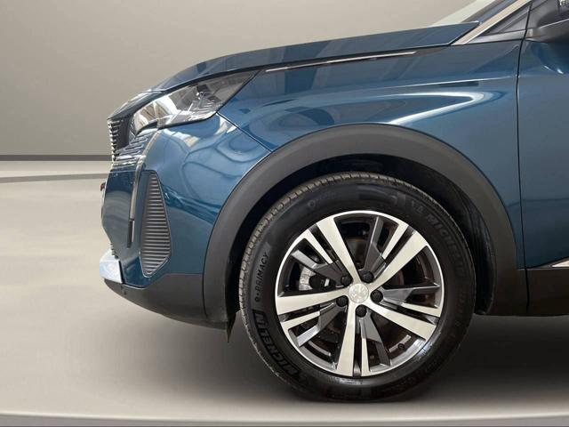 PEUGEOT 5008 usata, con Sensori di parcheggio anteriori