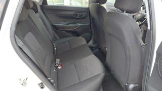 HYUNDAI Bayon usata, con Autoradio