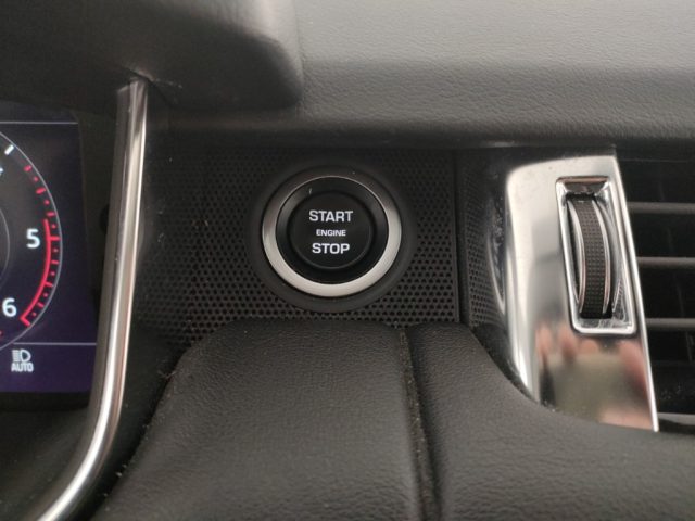 LAND ROVER Range Rover Sport usata, con Luci diurne LED