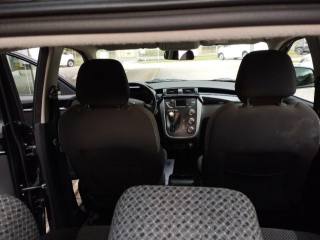 MAHINDRA KUV100 usata, con ESP