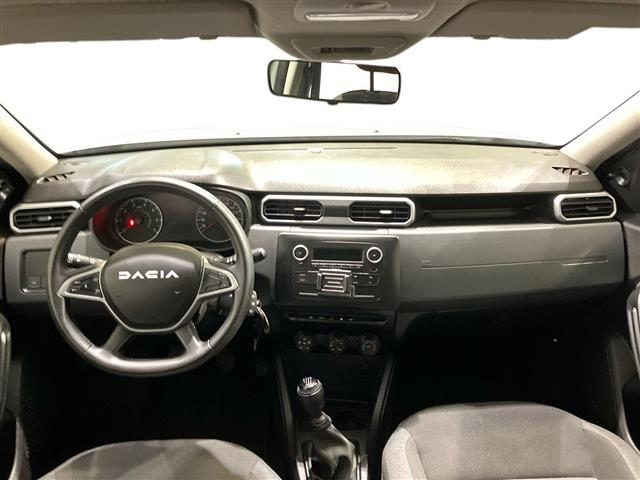 DACIA Duster usata 8