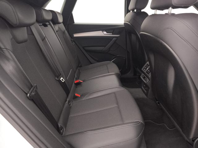 AUDI Q5 usata, con Sensori di parcheggio anteriori