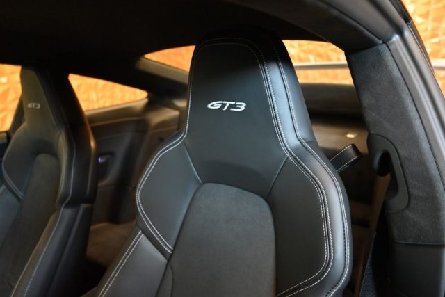 PORSCHE 992 usata 46