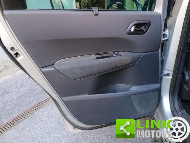 PEUGEOT 5008 usata, con Servosterzo