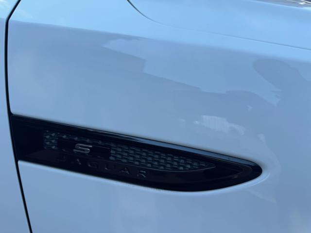 JAGUAR E-Pace usata, con Alzacristalli elettrici