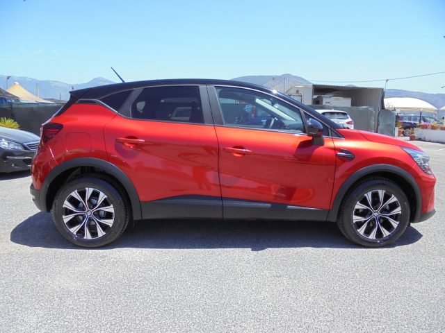 RENAULT Captur usata, con Fari LED
