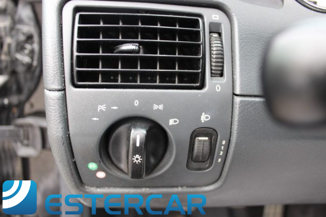 MERCEDES-BENZ SLK 200 usata, con Cruise Control