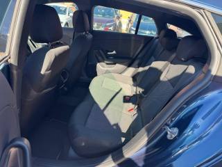 MERCEDES-BENZ CLA 180 usata, con Leve al volante