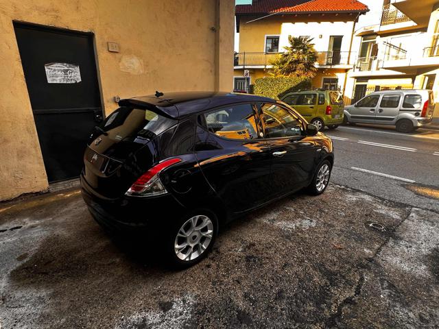 LANCIA Ypsilon usata, con Airbag testa