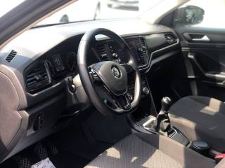 VOLKSWAGEN T-Roc usata, con Autoradio digitale