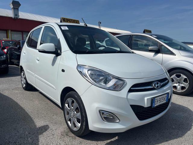 HYUNDAI i10 usata, con Airbag