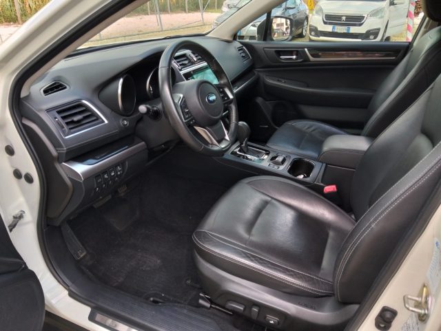SUBARU OUTBACK usata, con Controllo automatico clima
