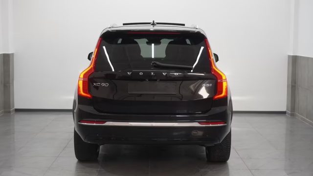 VOLVO XC90 usata, con Alzacristalli elettrici