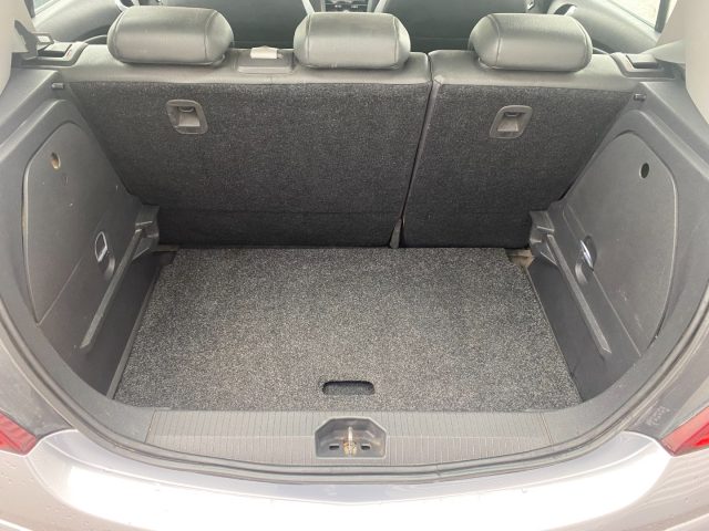 OPEL Corsa usata, con Interni in pelle