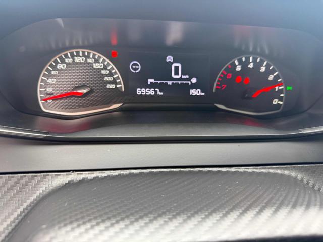 PEUGEOT 208 usata, con Touch screen
