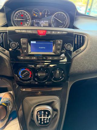 LANCIA Ypsilon usata, con Sedile posteriore sdoppiato