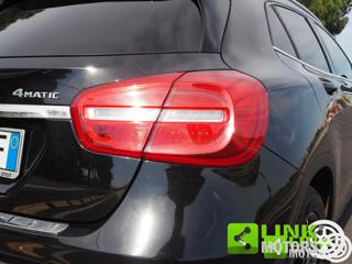 MERCEDES-BENZ GLA 200 usata 42