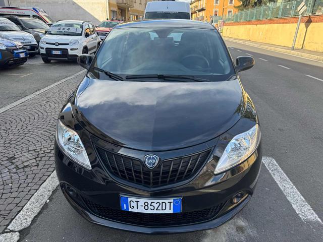 LANCIA Ypsilon usata, con Airbag