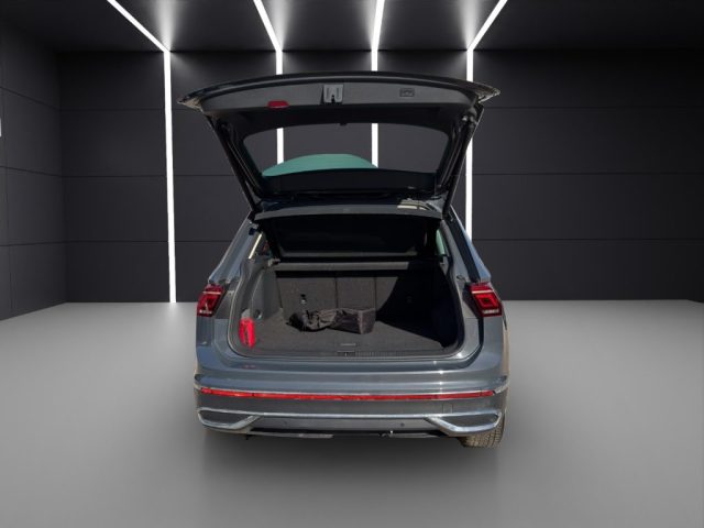 VOLKSWAGEN Tiguan usata, con Fari LED