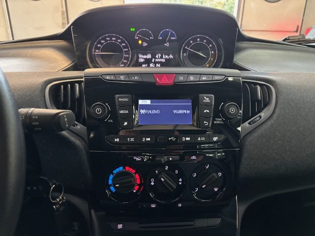 LANCIA Ypsilon usata 15