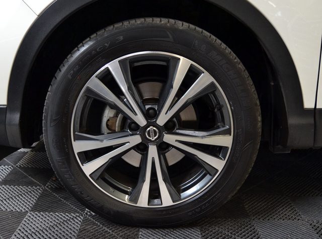 NISSAN Qashqai usata, con Controllo elettronico della corsia