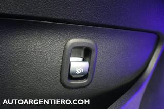 MERCEDES-BENZ C 200 usata, con Fari direzionali