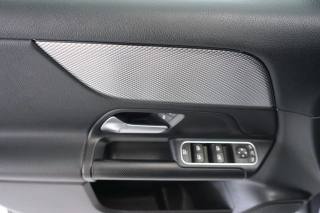 MERCEDES-BENZ GLA 180 usata 33