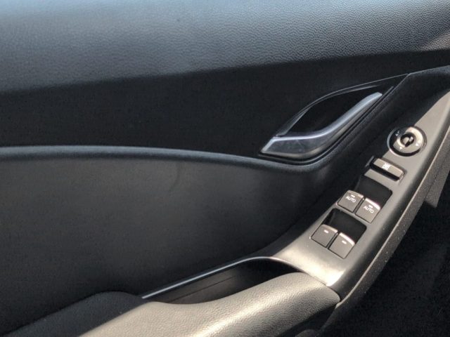 HYUNDAI iX20 usata, con Touch screen